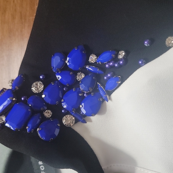 Top - Picture 3 of 8